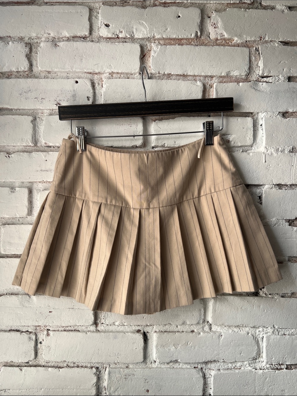 Zara pinstripe Beige Pleated Mini Skort mid rise twill skirt striped pleat micro